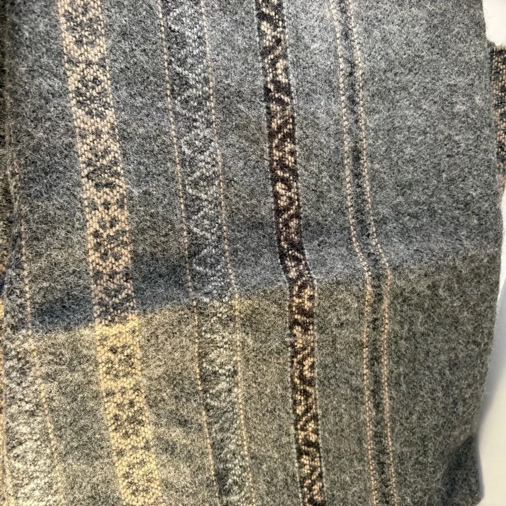 Geoffrey Beene‎ Cashme Men Scarf 100% Acrylic Gray Tan White Fringe 11.5 x 66.5